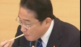 爆料日本首相视频,内幕曝光引热议