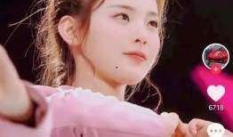 爆料杨超越抽烟视频的人,揭秘娱乐圈新晋小花背后的争议人生