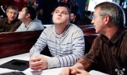 彭博新闻爆料,揭秘重大商业内幕，行业巨头动态曝光