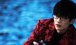 许嵩被粉丝爆料视频下载,揭秘偶像幕后生活