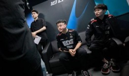 涵艺爆料uzi最新消息,涵艺爆料揭示电竞传奇选手近况”