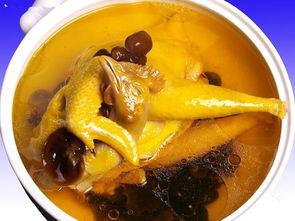 娱乐吃瓜酱鸡汤视频,揭秘娱乐圈背后的温馨故事